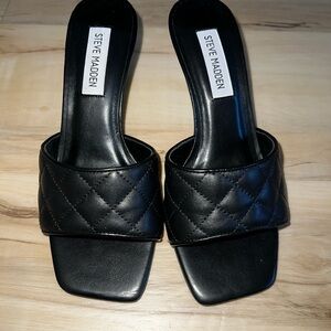 Steve Madden Black Quilted Mules